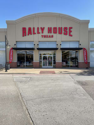 Rally House Waco INTERIOR