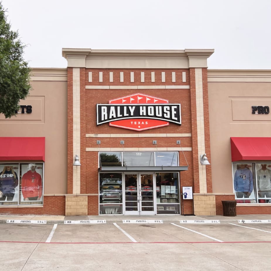 Rally House Arlington EXTERIOR