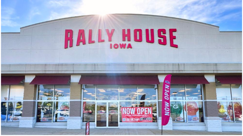 Rally House Asbury Plaza EXTERIOR