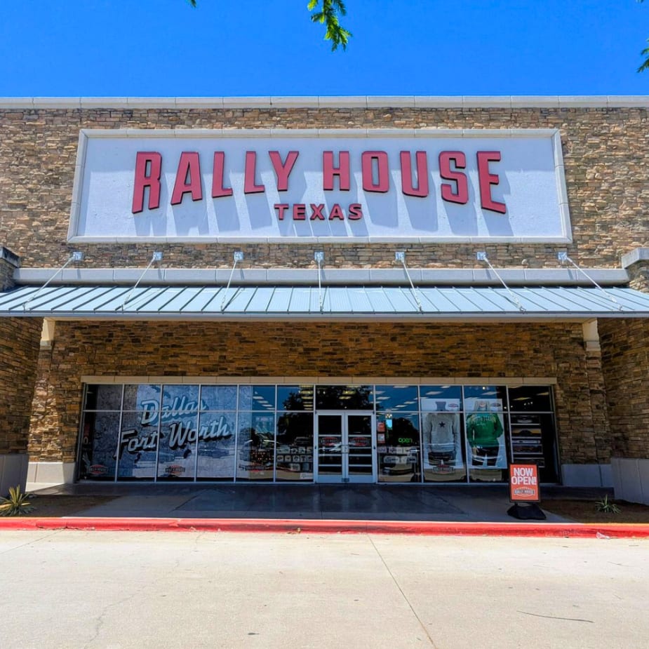 Rally House Denton EXTERIOR