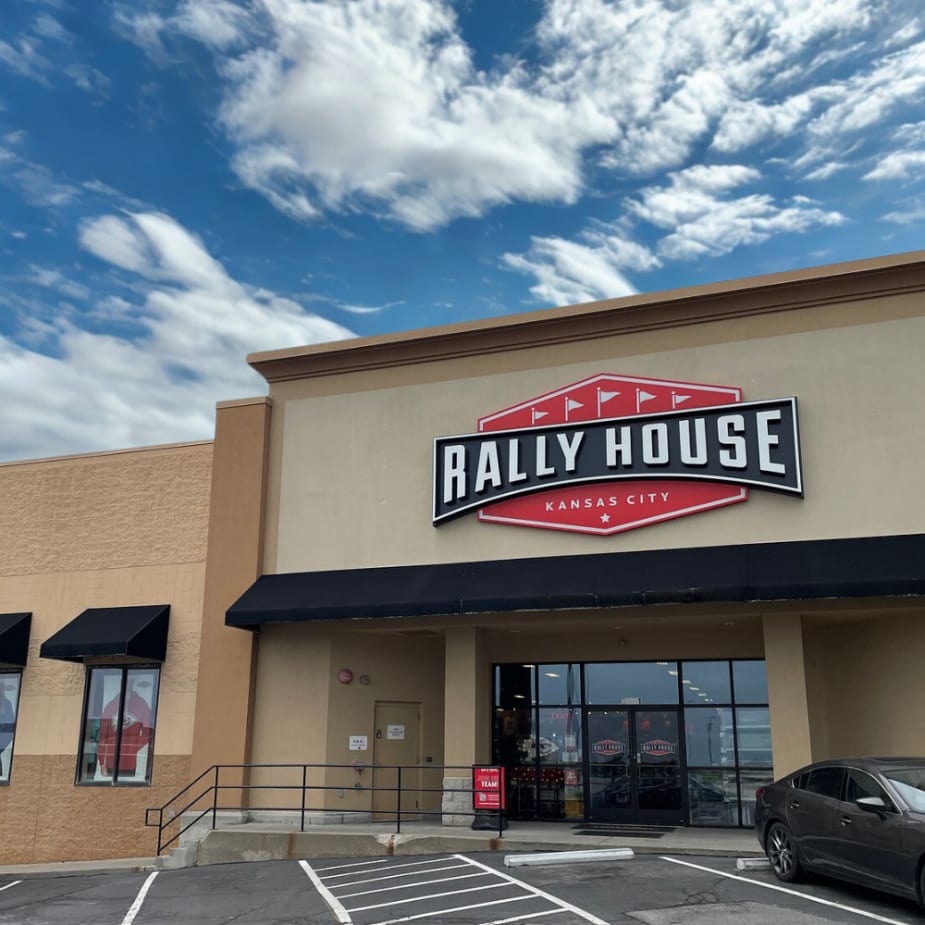 Rally House Independence EXTERIOR