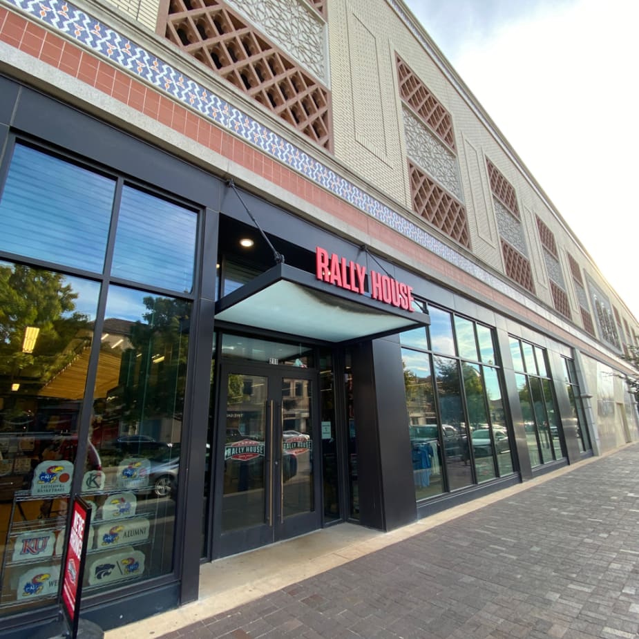 Rally House Plaza East EXTERIOR