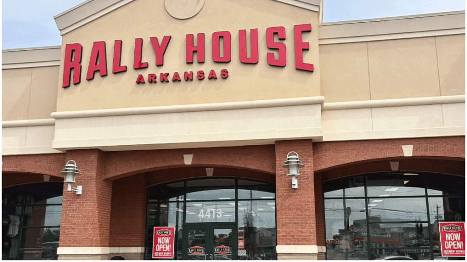 Rally House Scottsdale Center EXTERIOR