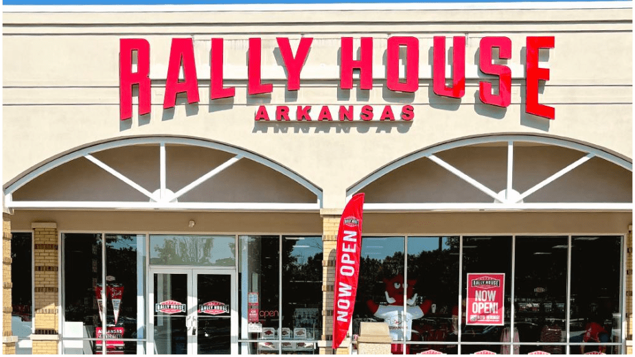 Rally House Steele Crossing EXTERIOR