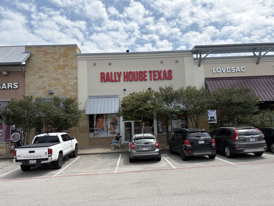 Rally House Wolf Ranch EXTERIOR